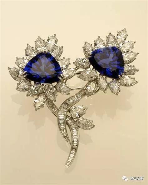 什么是坦桑石呢、，坦桑石百度百科（彩色宝石的历史文化之坦桑石）