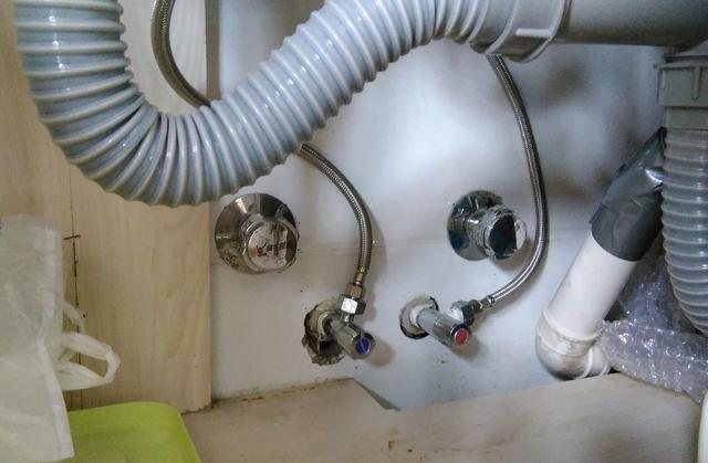 热水器是什么意思，中央热水器是什么意思（燃气热水器的容量代表什么）