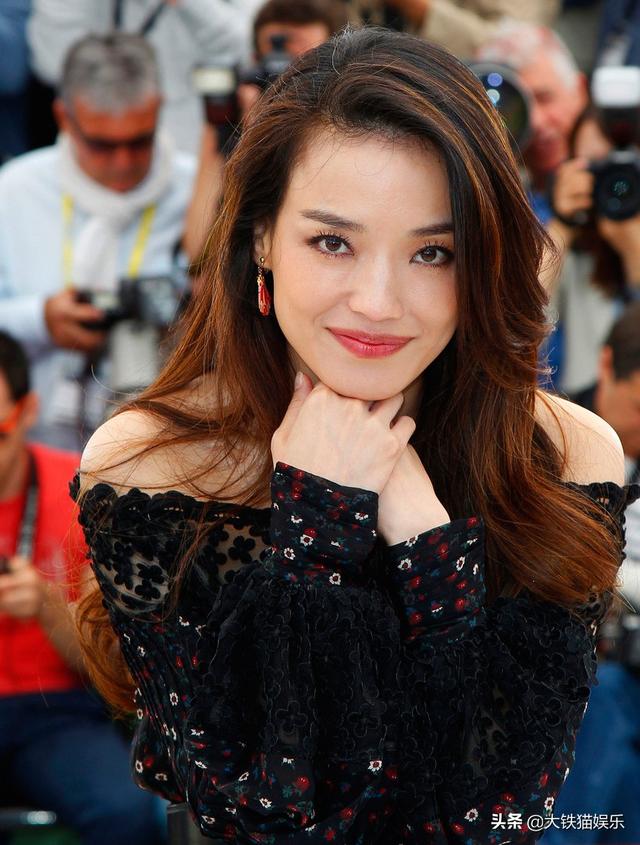 月牙脸适合什么发型（6位方脸女星告诉你）