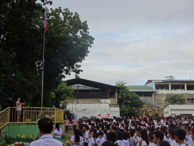 菲律宾国旗的含义，与菲律宾国旗相近的国旗（一不小心国家就被“战争状态”）