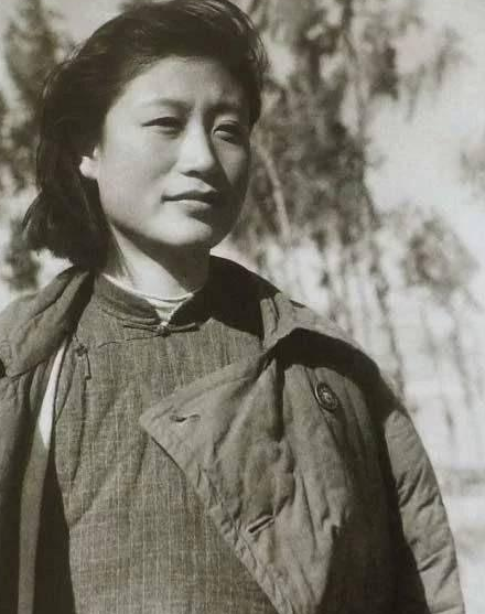 张爱萍女婿是谁，张爱萍的女婿是谁（她是军中一枝花）