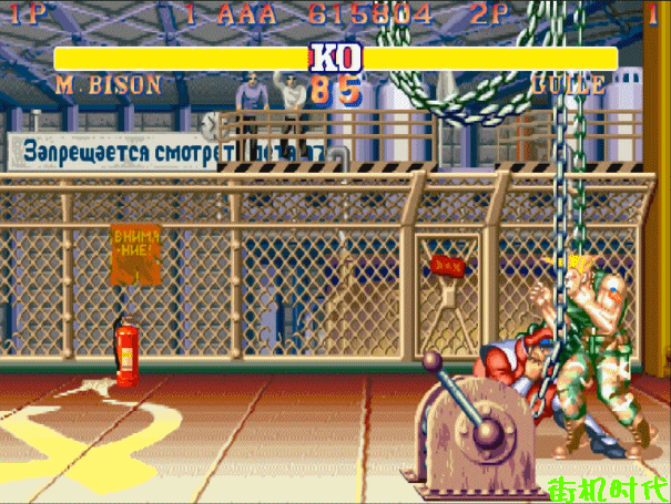 街头霸王第二部，电脑街机游戏（原来《街头霸王2》每个人物都有一套诡异连段）