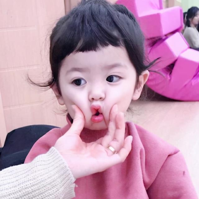 槿字取名寓意及含义，槿字取名的寓意是什么（今年的好名字大全女孩高雅有内涵-可爱点）