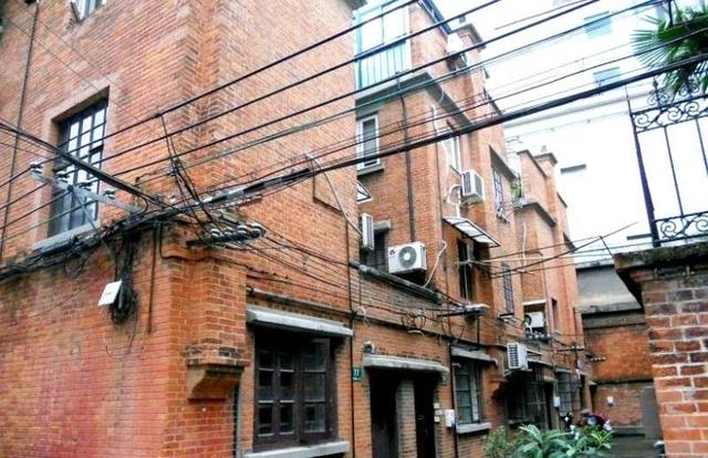上海弄堂是什么，上海弄堂是什么样子的（4个老弄堂，带你重新认识上海）