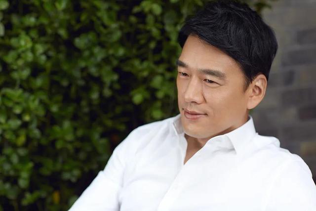 张翰几岁演的一起来看流星雨，张翰几岁（8位“演不了穷人”的男星）