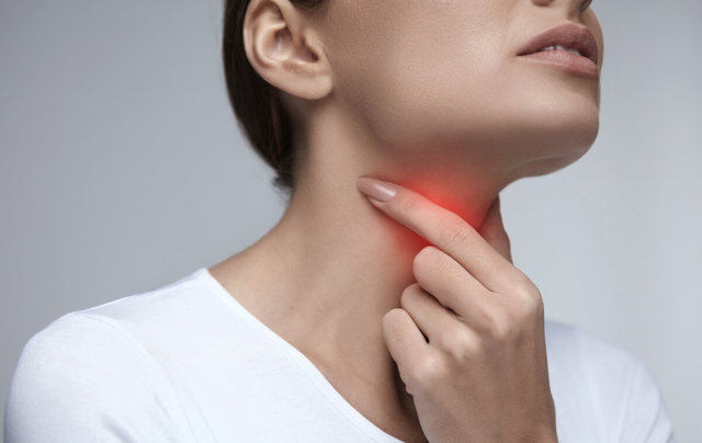 喉咙痛喝什么茶，嗓子不好喝什么泡水（，咽痛未必是上火，四茶饮对症调理）