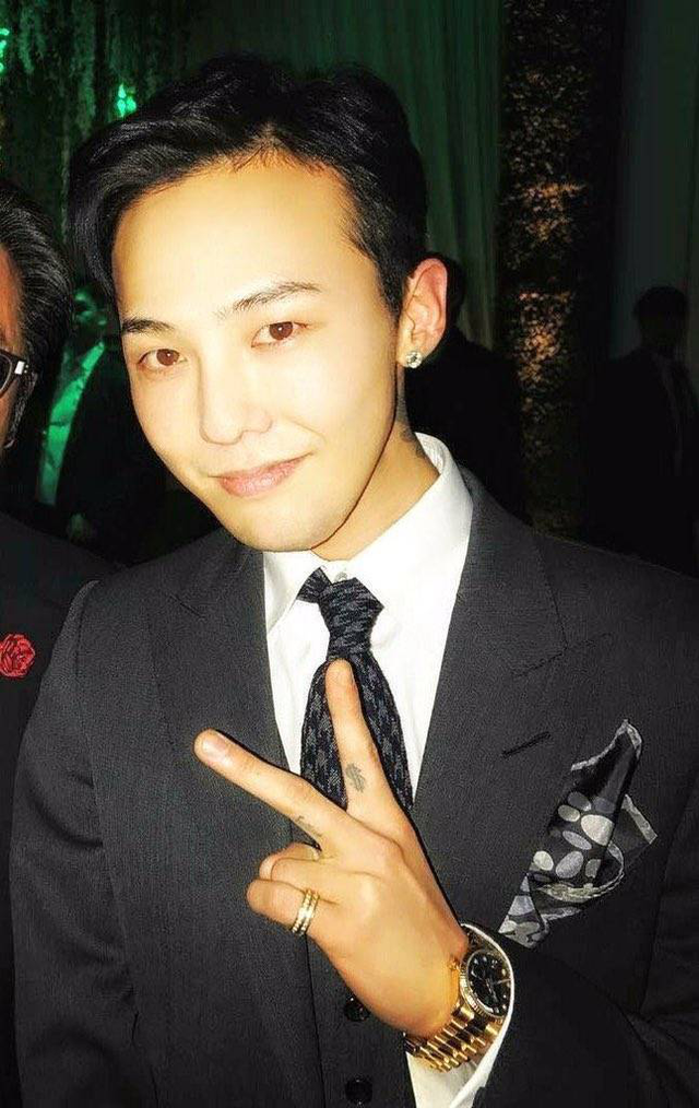 精选权志龙高清图片    权世界只有·GD，权志龙全部图片（说明入伍这几年他还没忘记老本行）