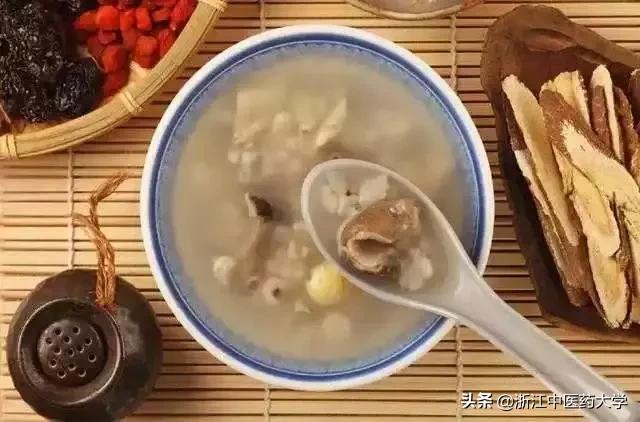 食补食疗养生汤，冬季食补养生汤（这几道养生食疗汤来帮你养胃助消化）