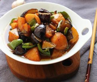 图片[3]-【地三鲜】做法步骤图  东北家常菜代表 简单食材成就经典菜-起舞食谱网