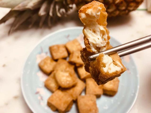 豆腐泡怎么做好吃，好吃的豆腐泡怎么做好吃（老外婆炸了50年豆腐泡）