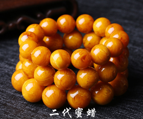 怎么鉴别是不是二代蜜蜡，来看二代蜜蜡的鉴别方法