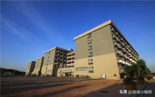 柳州工学院是几本，柳州工学院是985大学还是211大学（柳州市计划改变高等教育薄弱的现状）