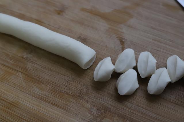 生煎饺子怎么煎，水煎饺子怎么煎才好吃（皮焦馅嫩超美味）