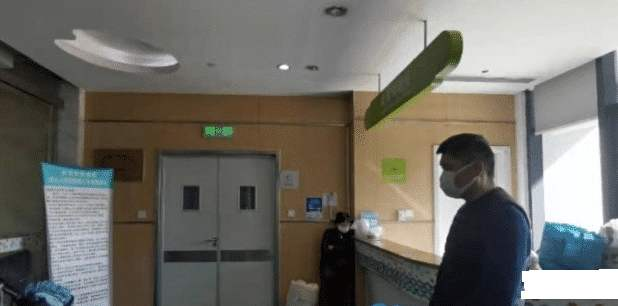 杭州狂犬病案例（杭州初中女生患狂犬病重度昏迷重症监护）