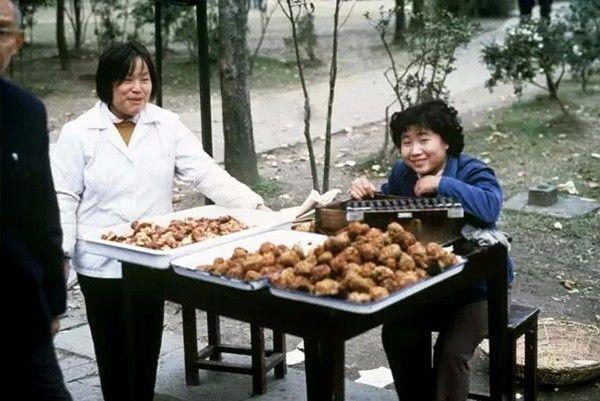 1981年属鸡人永远最旺的数字，1981年属鸡的幸运数字和颜色（时光记忆：1981年的中国）