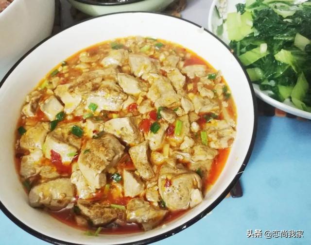 做豆腐的石膏粉有毒吗，豆腐放石膏粉吗（亲朋好友吃了都会夸赞你）