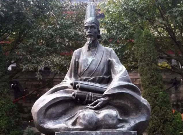 张飞是什么脸，关羽是红脸,张飞是什么脸（智勇兼备的儒将、暴躁鲁莽的大汉还是反差萌的表情包）