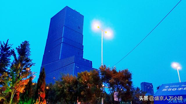 沈阳青年大街属于什么区，沈阳青年大街位置（沈阳青年大街上的奇特建筑）