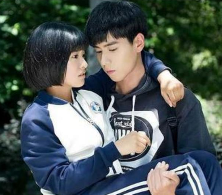 初中生早恋怀孕的案例（16岁女孩）