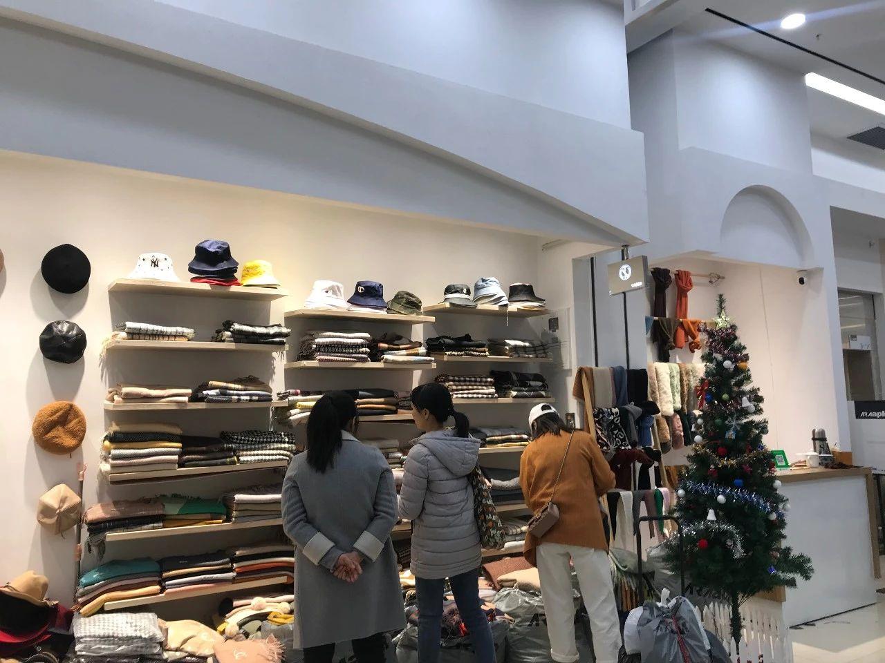 韩版服装批发(服装尾货批发)