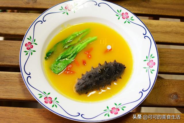 海参汤怎么做最简单又好吃，金汤海参不一定非要在饭店吃