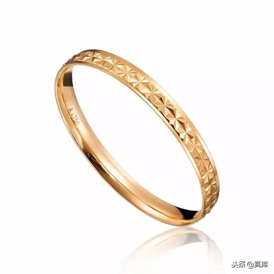 戒指上刻g750是什么意思，戒指里面刻G750（首饰上刻的都是什么）