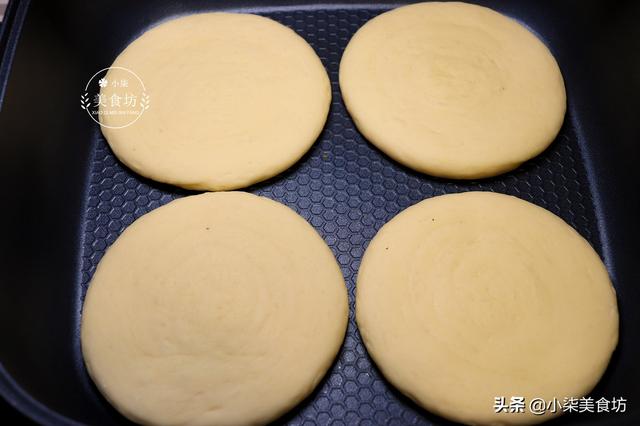 发面烧饼的做法，发面油酥烧饼的做法（发面饼这样做）