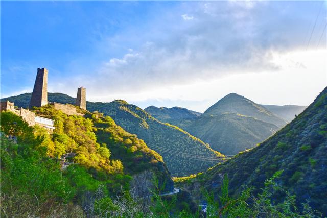 九寨沟海拔最高多少米，九寨沟海拔高度是多少米（中国最美的县城之一）