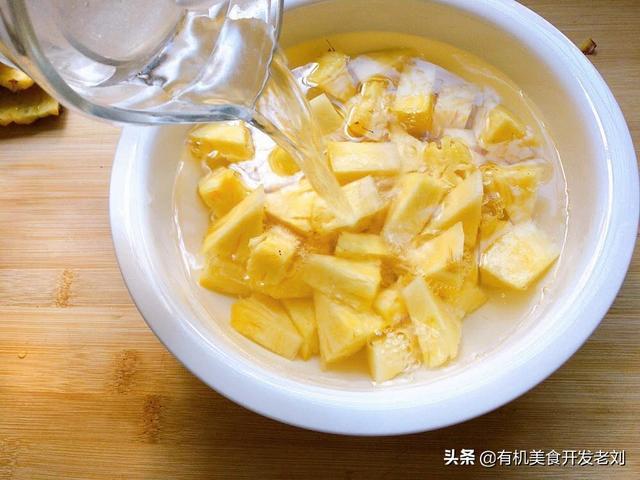 凤梨图片，不管台湾凤梨还是菲律宾凤梨（观赏凤梨图片）