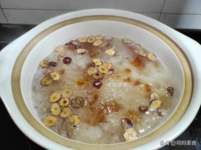 桃胶需要泡多长时间呢，三月里这款甜汤要多喝
