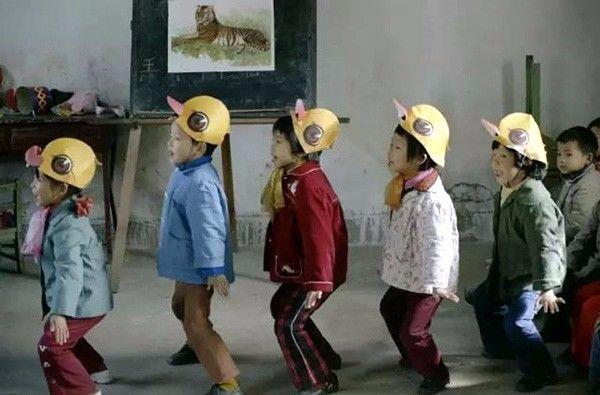 1981年属鸡人永远最旺的数字，1981年属鸡的幸运数字和颜色（时光记忆：1981年的中国）