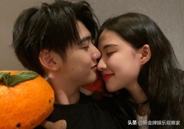 蔡徐坤的女朋友是谁，蔡徐坤女友（深扒焉栩嘉女友）