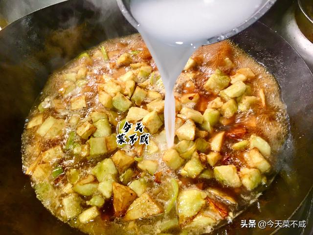 大锅菜菜谱大全食堂实用，小学食堂大锅菜经典菜谱（推荐两款食堂大锅菜）