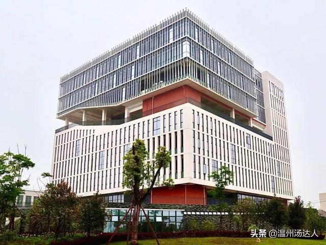 温州有哪些大学，温州商学院是几本大学（在温州排名靠前的十所高校）