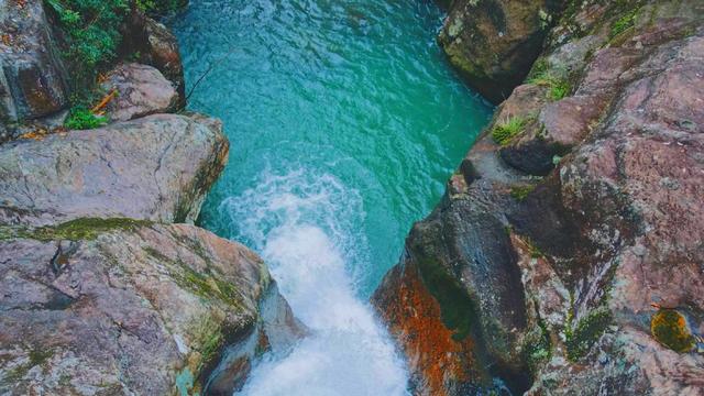 闽南地区有哪些地方值得旅游的，闽南地区有哪些地方值得旅游的城市（号称“闽南小九寨”）