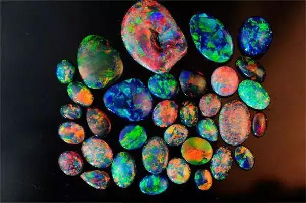 男孩带什么石柳石好,适合男生戴的石头(各种宝石寓意你了解吗) 男孩带什么石柳石好,适合男生戴的石头(各种宝石寓意你了解吗)