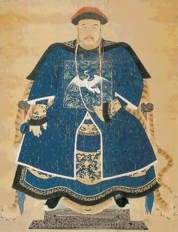 清朝文字狱的危害及影响，清朝实行文字狱的原因是什么（维民所止成雍正无头）