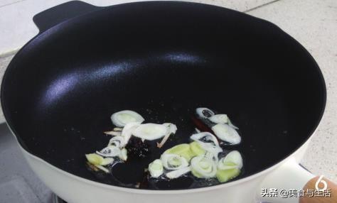 鲅鱼怎么做好吃又简单还没腥味，熏鲅鱼的家常做法（鲅鱼去腥别只会放料酒和醋）