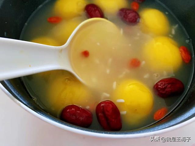 醪糟水怎么制作有什么用，醪糟制作过程中可以加水吗（醪糟<甜酒>对人体有什么好处）