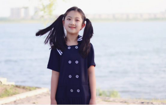 小琉璃是谁演的，琉璃小时候是谁演的（周冬雨驾驭不了“仙界美人”就算了）