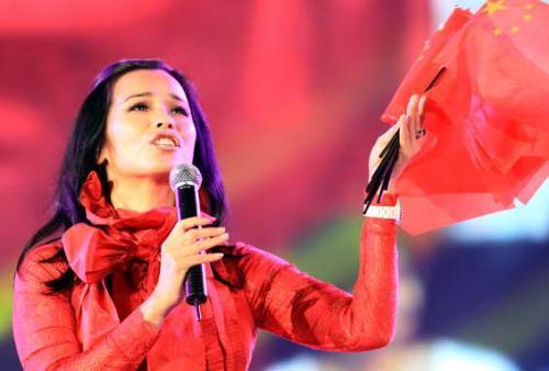 李谷一 韦唯，数钱才唱歌的韦唯太“恶劣”