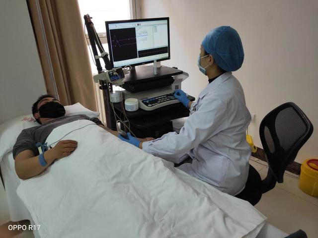 做脑电图挂什么科，脑电图是哪个科室（之“携手并进、共赢未来”～～～记脑电图室）