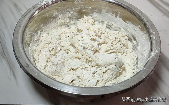 白萝卜包子素馅怎么做好吃，萝卜丝水饺子馅怎样做好吃（最健康的萝卜素馅做法）