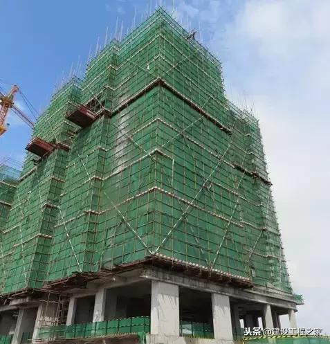 脚手架扫地杆设置要求，脚手架扫地杆设置要求有哪些（脚手架施工的48条安全标准）