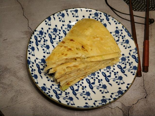 烙饼怎么做，烙饼怎么做不硬（烙饼外酥里软、凉了不硬）