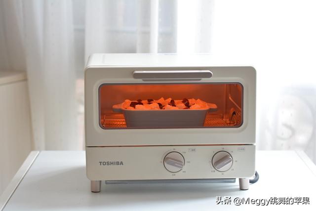 蛋奶吐司布丁步骤，戚风蛋糕里面的布丁怎么做（1盒牛奶2个鸡蛋）