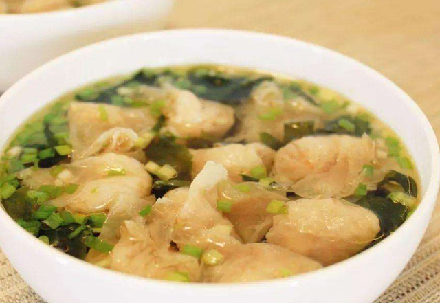 肉燕馄饨正宗做法，肉燕馄饨你吃那个呢