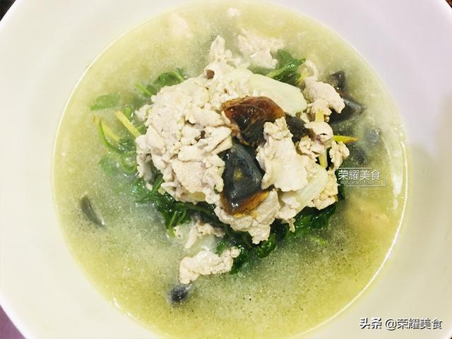 枸杞叶可以吃吗，枸杞的用处和功效（睡眠差的人要多吃枸杞叶）