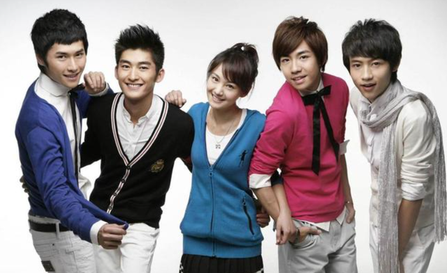 郭敬明朱梓骁发生了什么事，朱梓骁是因为什么被雪藏了（因郭敬明人气暴跌无戏拍）