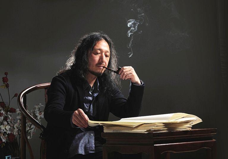 三宝老师个人简介资料(老少恋曾备受争议)